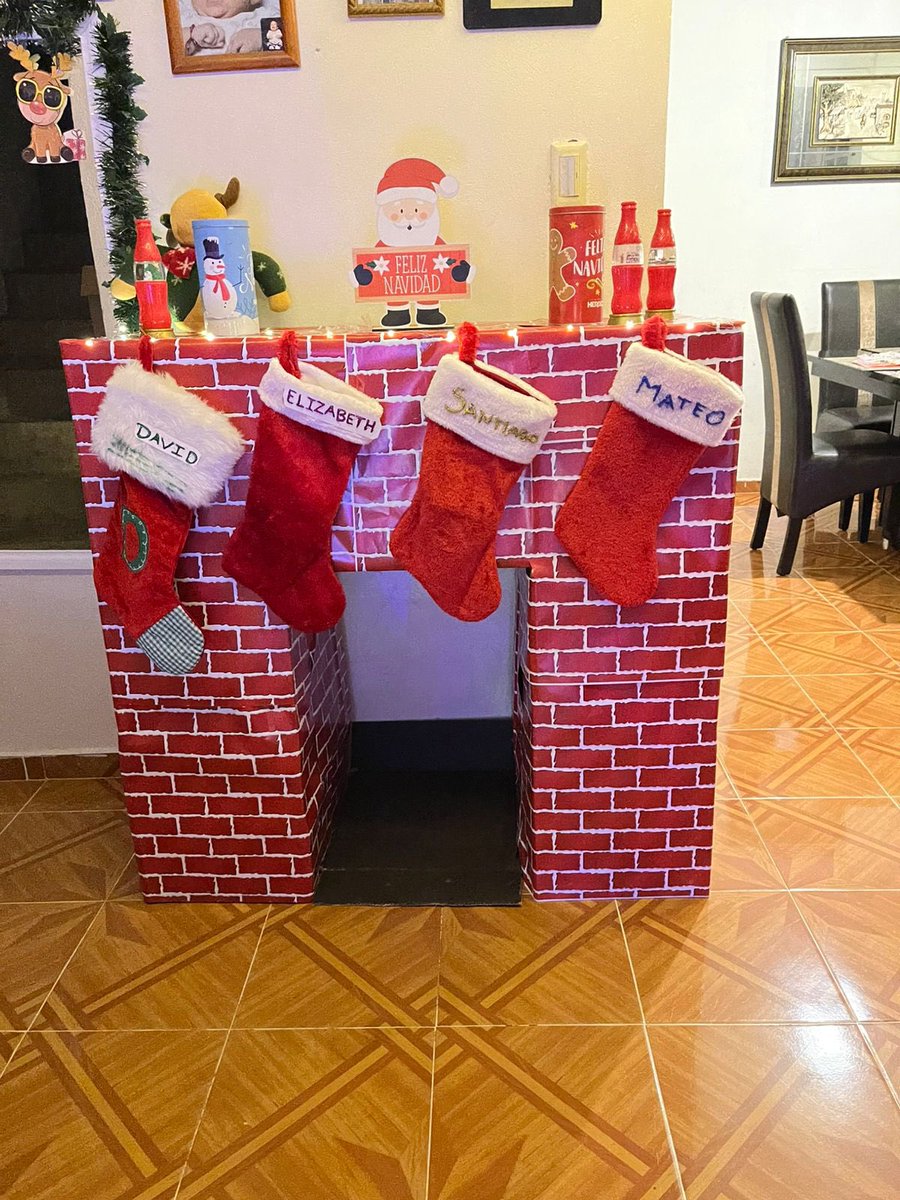 davidterko's tweet photo. La navidad llegó a la casa 🏠 https://t.co/OkLzg1UT5b