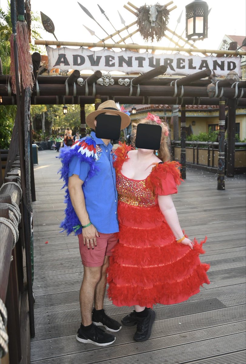 wafflesrule2121's tweet photo. @FlavorFlav Also some bedazzling I have done for my sister's graduation (we went to the eras tour to celebrate in 2023) and costumes I've made for my partner and me (every feather and rhinestone was hand sewed to hold up in Florida's August heat)

Love crafts! https://t.co/ibJbNogK8K