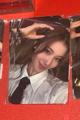 sanadorabel's tweet image. sana photocards from strategy pop up 🤲🏻