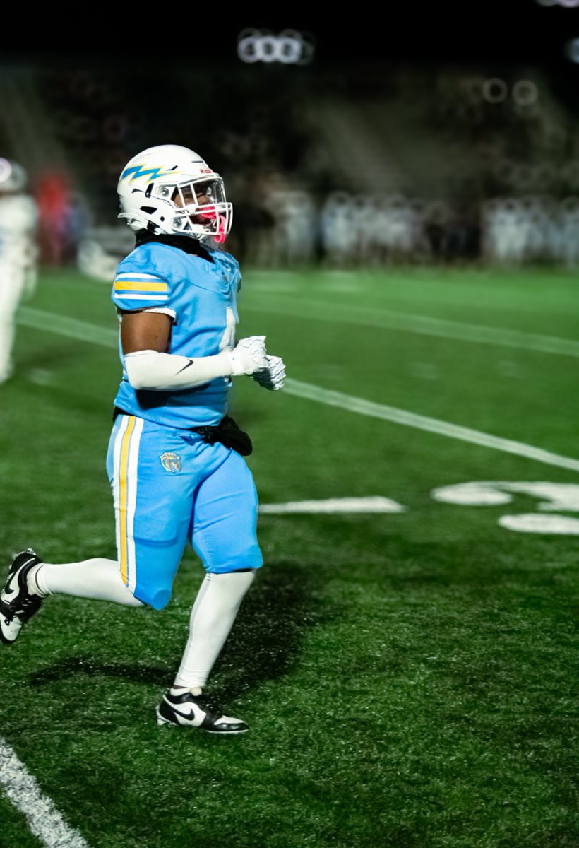 FULL SZN HIGHLIGHTS! Junior Year 26'

hudl.com/v/2R76HJ