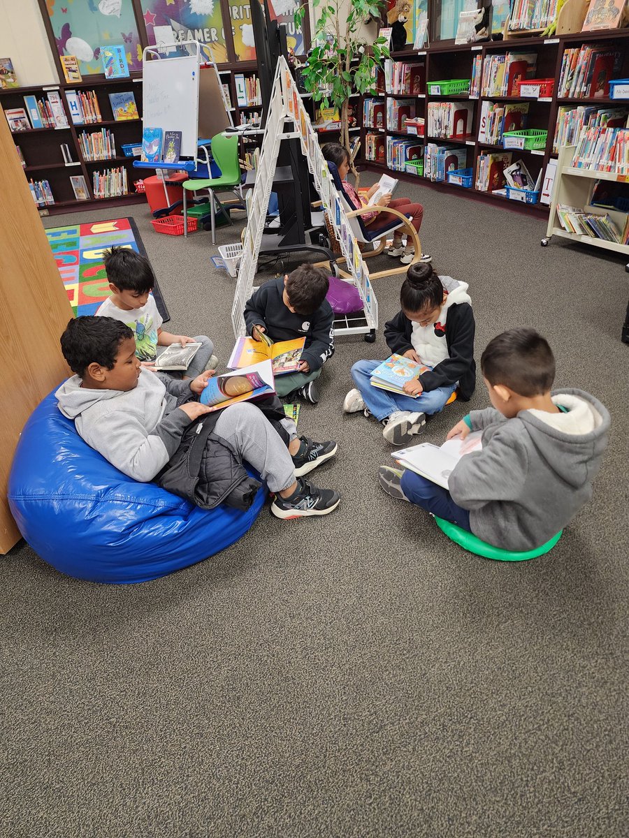 1st grade got caught doing a great job reading their new books!! #elrodreads 
<a href="/eaglelibrary1/">Elrod Library (San Antonio)</a> <a href="/NISDElrod/">Elrod ES</a>