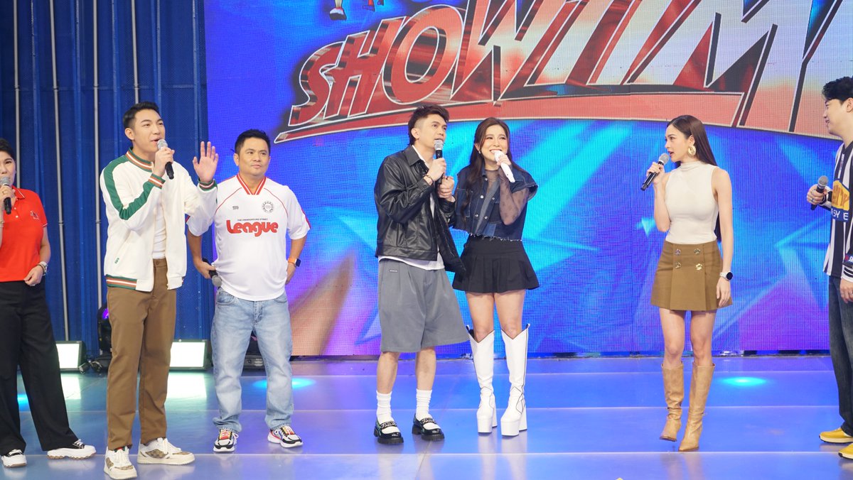 itsShowtimeNa's tweet photo. ☀️ Welcome back to It's Showtime, MOIRA!

#ShowtimeDisyembreyyy
Watch us Live, Follow, and Subscribe here:
https://t.co/Gs3IAXU5tb https://t.co/vm4fLUWjN2