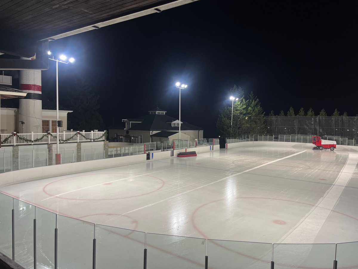 ldetmer32's tweet image. First skate of the season #3n2 #thnx