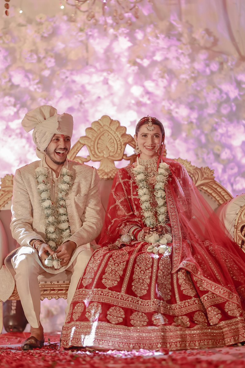 tbhAnubhav's tweet photo. Ek naye safar ki shuruwaat hui hai…

So happy to share the rest of my life with Ayushi pandey.

I am feeling so blessed for all the love and support from our families, friends, and everyone who has made this beautiful beginning even more special for us. 

Very grateful and excited for the journey ahead. 

Here’s to love, laughter, and a lifetime of togetherness.☺️🙏