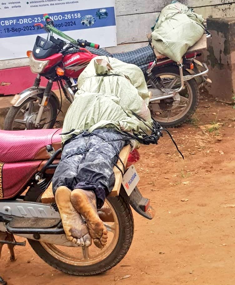 #BENI_NK_RDC:

Une dizaine des civils ont été tués par les ADF, des boutiques pillées et d'autres incendiées avec des habitations dans le secteur de BENI-MBAU. 

Ces derniers les ADF ont multiplié  des attaques contre les populations civiles dans cette partie du territoire de