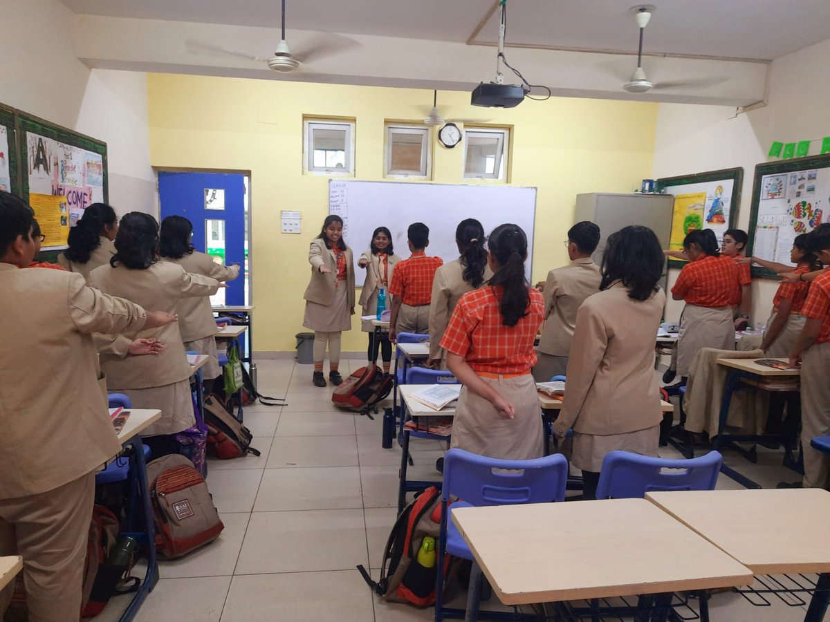 SAI_Edu_In's tweet image. Class VIII students marked Constitution Day, observed on November 26th, with an engaging classroom activity celebrating the adoption of the Indian Constitution in 1949. 
#ClassroomActivity #SambidhanDiwas #IndianConstitution #Preamble #ConstitutionalPrinciples #NationalHarmony