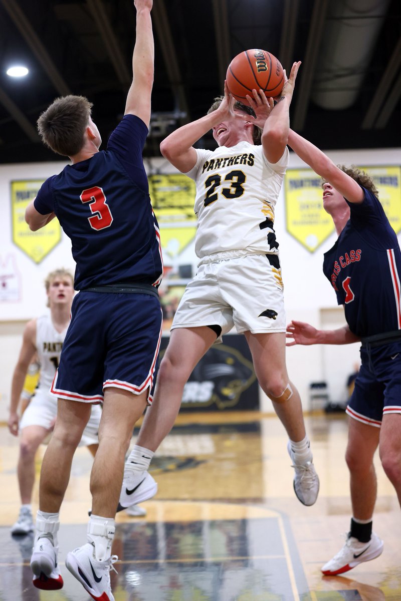 TimBathKT's tweet image. Pioneer defeats Lewis Cass boys in the Cass County Tournament. More photos at: pharostribune.com/gallery/collec…