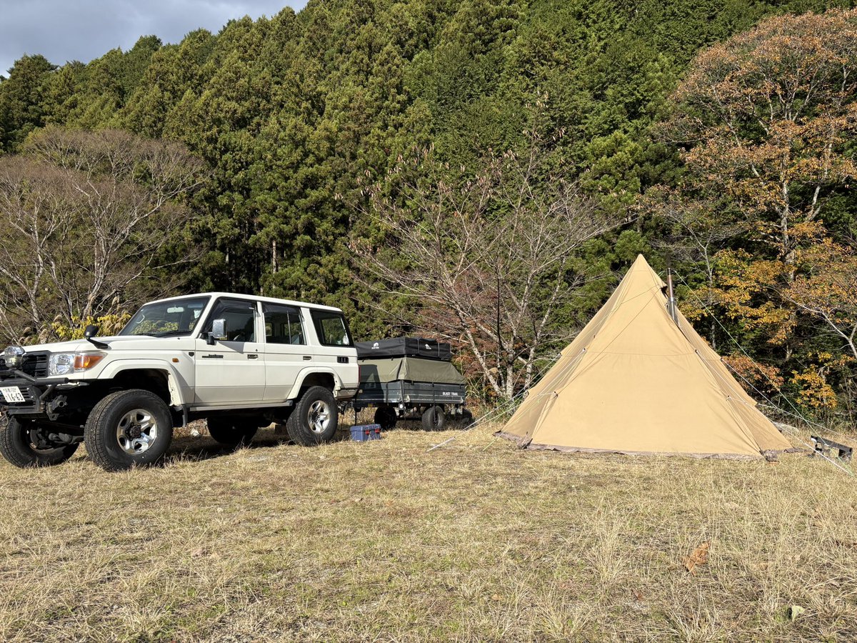 ichi_lc76's tweet photo. ここキャン
#WOODsLANDMio #offroadlandMio
#Mioキャン #みすぎじかん
#ランクル #ランクル70 #GRJ76 #ランドクルーザーのある生活
#blasttrail #t33 #blasttrailt33 #ルーフトップテント https://t.co/TPNHOqzF4m