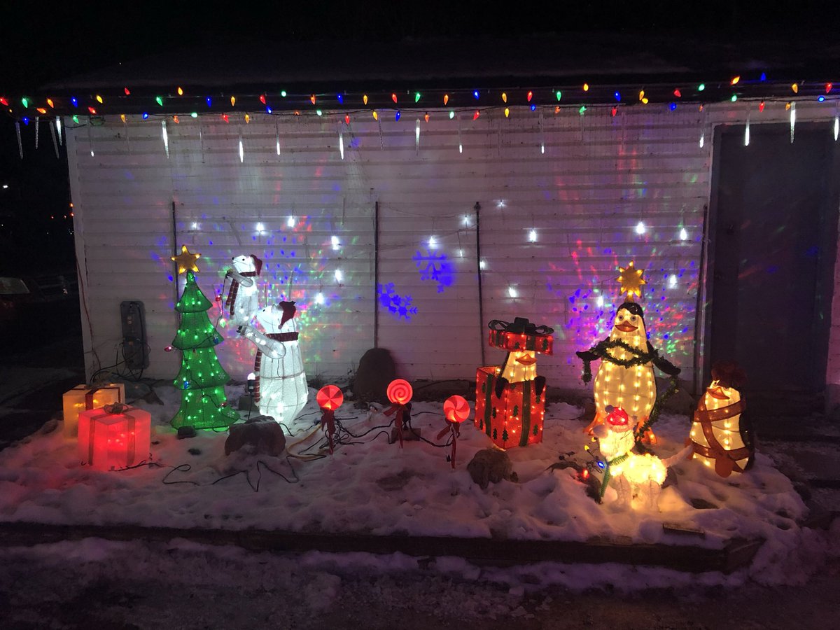 AlexandraMarx78's tweet photo. @HawksleyWorkman check out our NICE lights! https://t.co/pQOVJf34U2