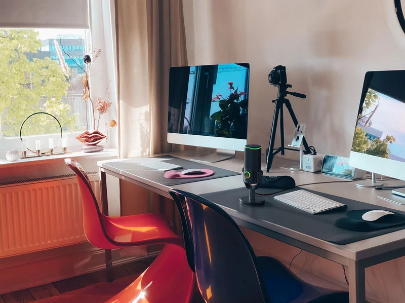JBLQuantumANZ's tweet photo. Having guests on your podcast? With the JBL Quantum Stream Studio you can seamlessly switch between four pickup patterns to ensure everyone is heard.
#JBLQuantumStreamStudio https://t.co/BDww8pZsW1