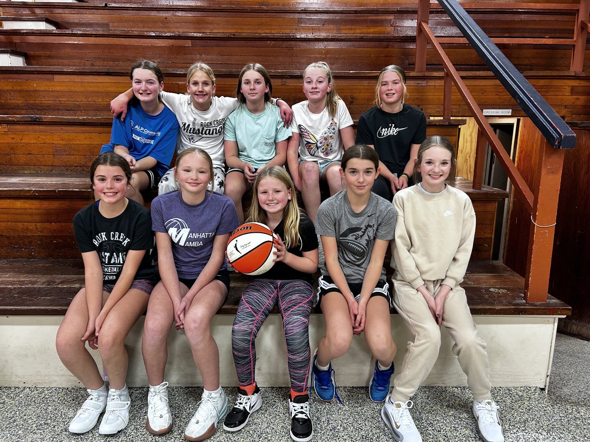 01020Liby's tweet photo. Lady Mustangs 6th grade https://t.co/6rLdwqY57U