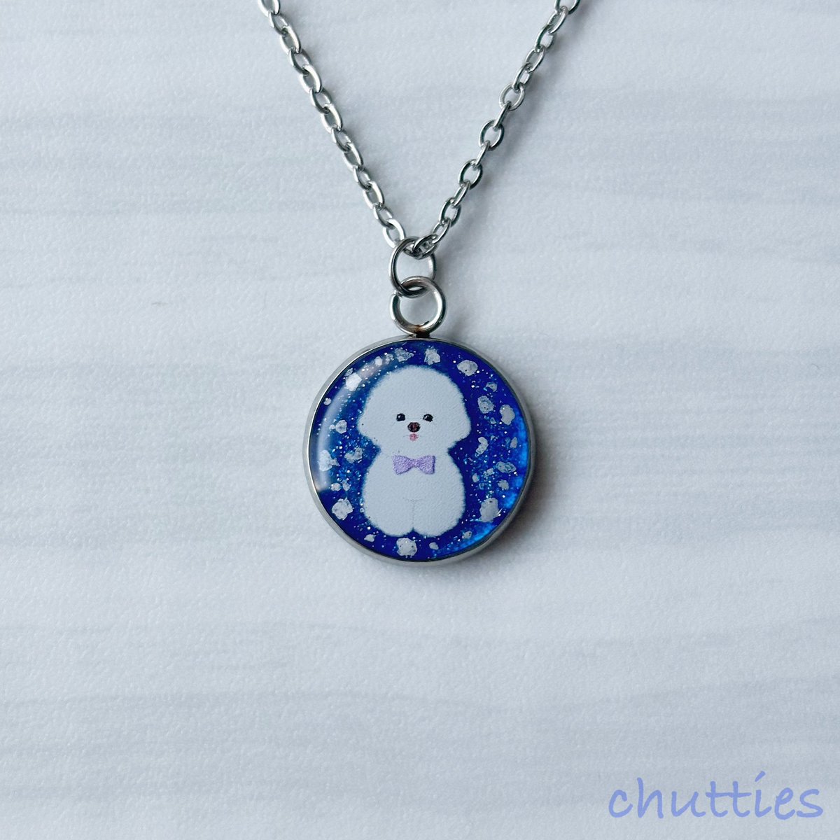 chutties0799's tweet photo. ❤️新作❤️

粉雪ビションフリーゼ
金属アレルギーの方にもおすすめです✨

minne
https://t.co/E2s6lvsvL5

creema
https://t.co/ZVkiNJKR7m

#ハンドメイド #レジン #ビションフリーゼ
#ネックレス #冬 #雪 #犬 #アクセサリー
#クリスマス #プレゼント #ステンレス
#minne #creema #chutties https://t.co/O1kIM0aJDZ