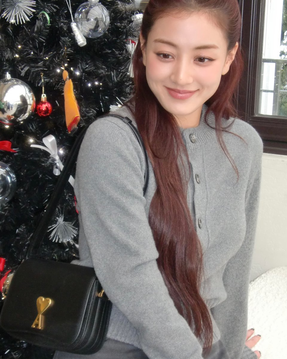 Lord__Dwight's tweet photo. 241204 죠스타 🦄
🔗https://t.co/6YHNpnQMn1
#JIHYO #지효 #ジヒョ #TWICE #트와이스 #amiparis #amifw24 #아미파리 https://t.co/HJStMdq3bW
