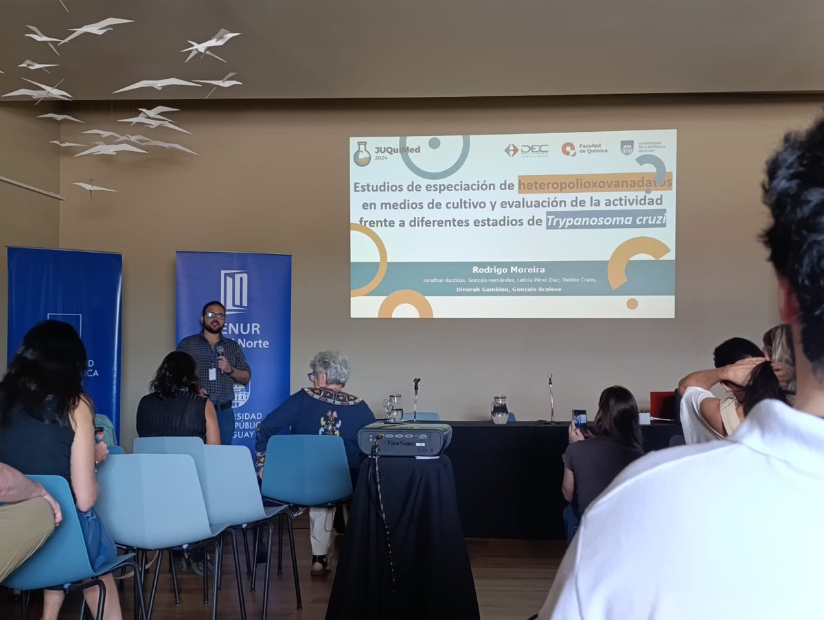 rodri2000m's tweet photo. Last weekend I had the pleasure of participating in the Uruguayan medicinal chemistry conferences. I was presenting part of the results of my master's thesis research on the speciation of polyoxovanadates in Trypanosoma cruzi culture media and their evaluation as antiparasitics https://t.co/V91ASpwRzn