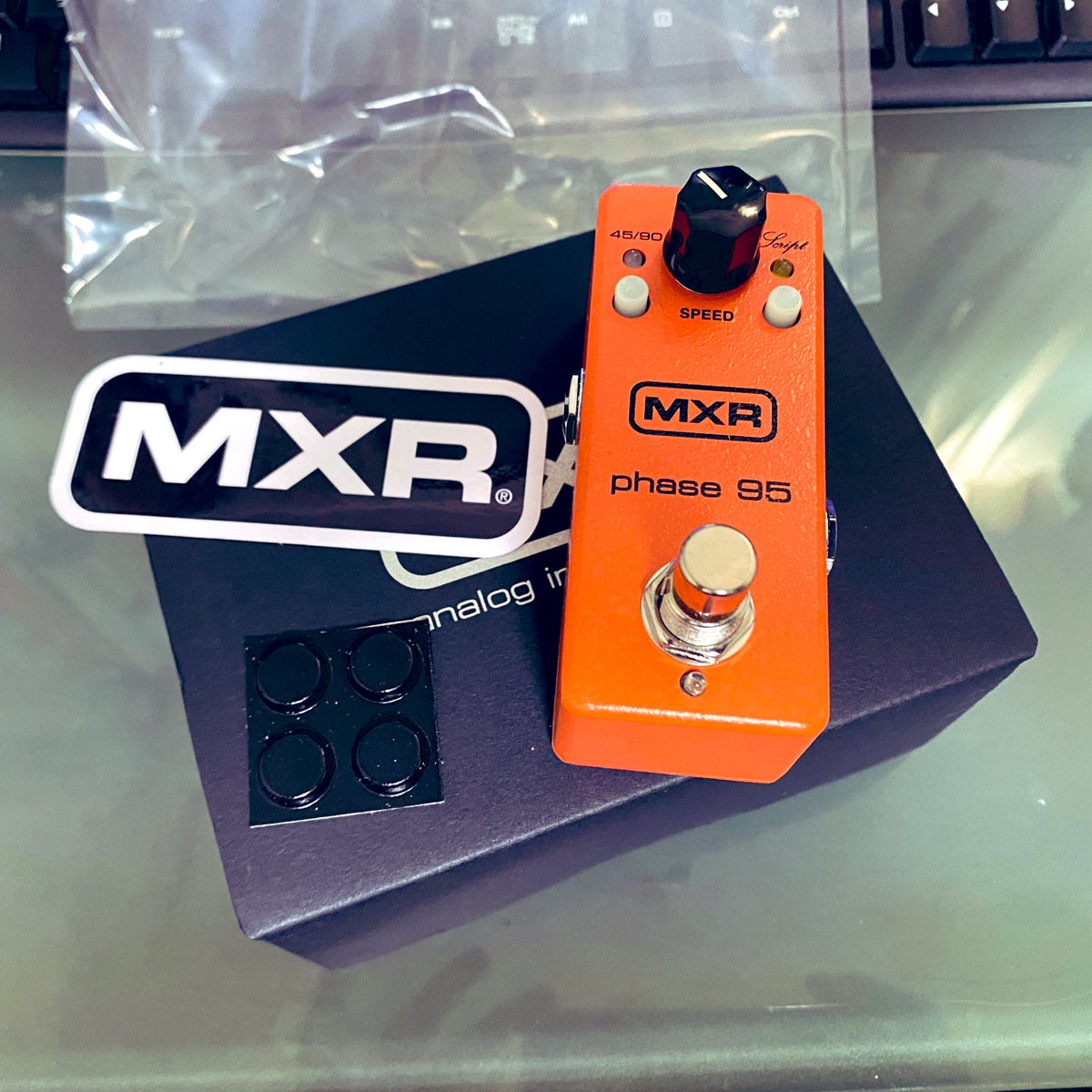 drummerHIROTO's tweet photo. mng...!!
憧れのフェイザー届いた(*゚∀゚)=3
#MXR #phase95
あらカワイイ(´∀` ) https://t.co/i5F7sn1YSZ