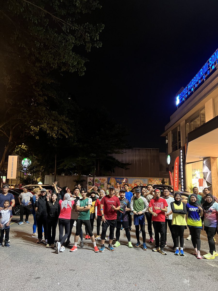 AMPANG RUN tweet media