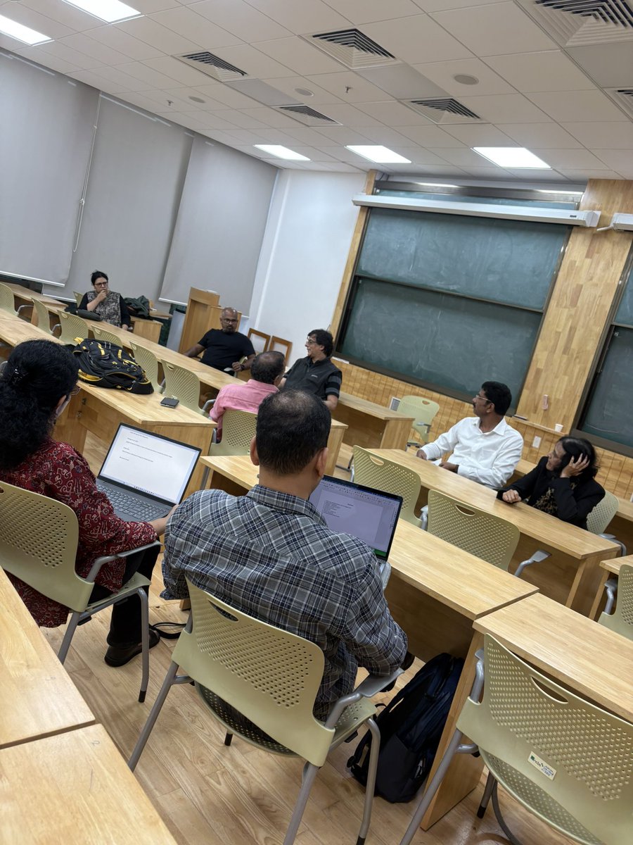 pritha126's tweet image. What is state of India’s insects? We organised to draw up a blueprint for their future. Taxonomy, technology, citizen science and building natural history are some of the dimensions which are becoming increasingly crucial to understand insect populations in India.
#insects