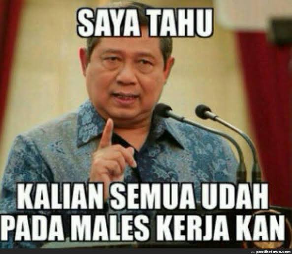 hrdbacot's tweet photo. Meme musiman. 
- deket lebaran
- deket natal &amp; tahun baru https://t.co/XddPZxz2CI