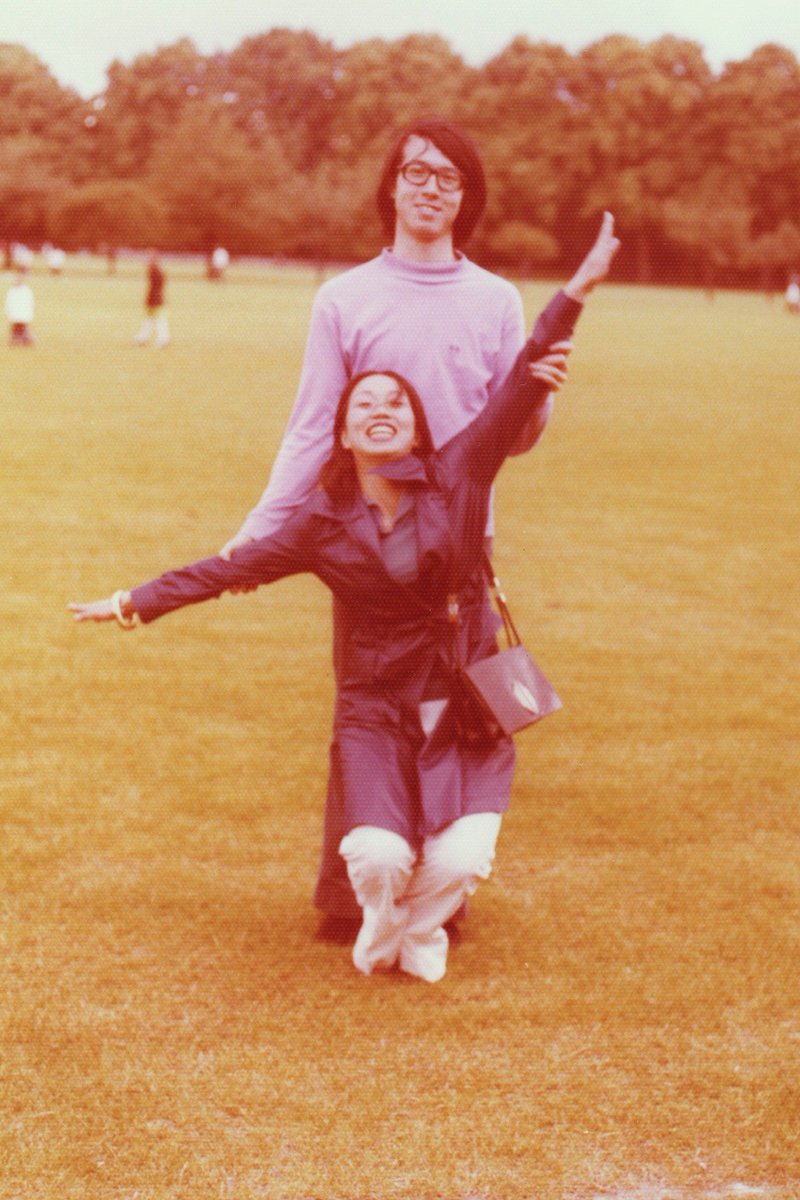 Voyage09170929's tweet image. 【再投稿します🙇‍♀️】
北陸朝日放送公式YouTubeで #井上道義 × #OEK の動画公開中！
x.gd/0M4yT

写真展ではお馴染み、マエストロの妹さんである励子さんがわざわざお知らせくださいました♪
もちろんOEKでも紹介されています！

励子さんとの兄妹写真と共に。

#音楽生活写真展voyage