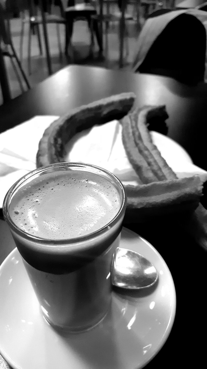 JuanPm92588109's tweet image. #miercoles #cafe y #porras Me he venido arriba. No estoy yo acostumbrado a estas dimensiones. Buenos dias Loc@s