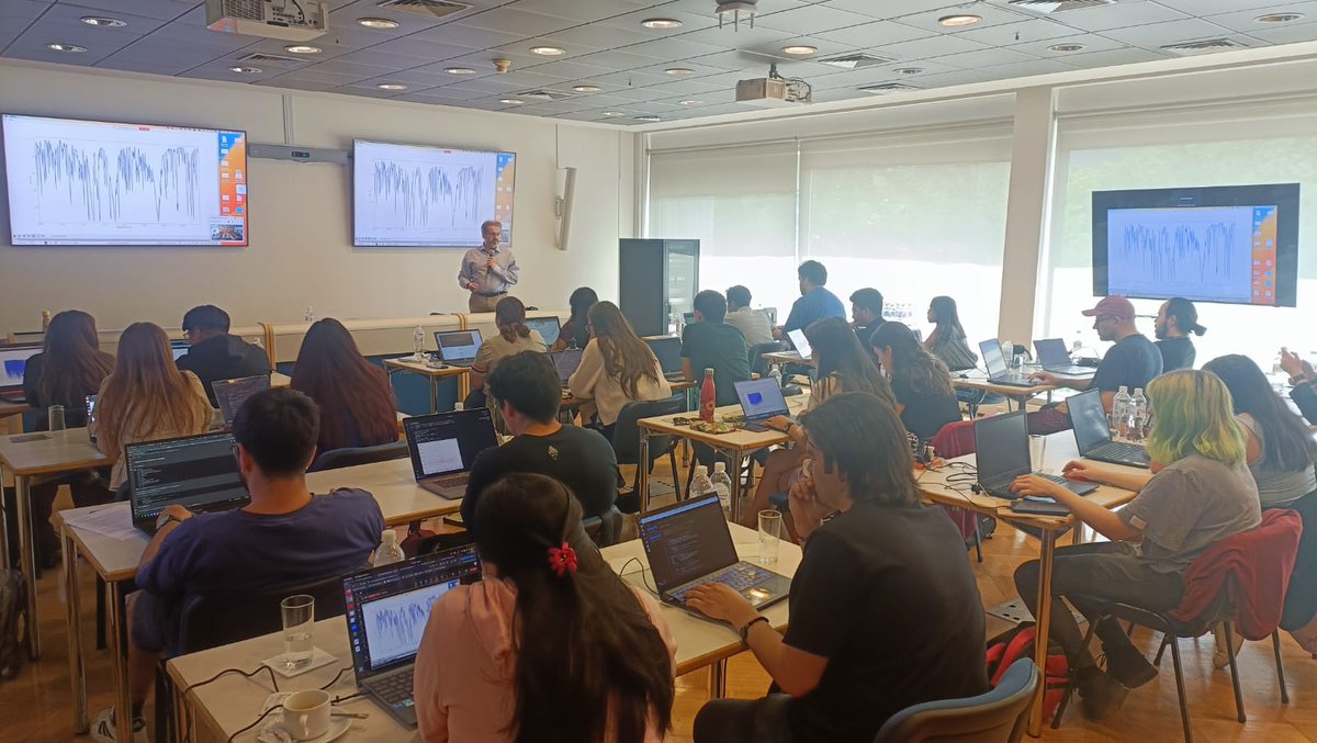 Second day - second hands-on session.

Thank you Luca Sbordone to explain MyGIsFOS to us!

#BetweenTheLines