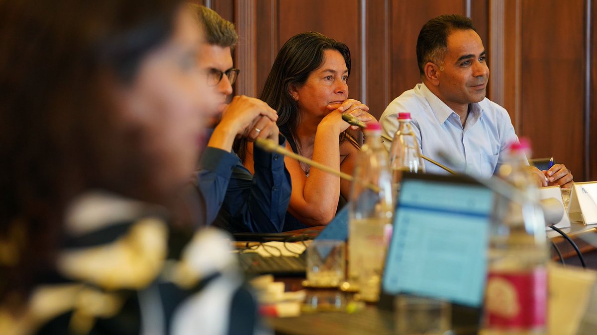 Patrizia Rinaldi (@patriziarn) on Twitter photo Migration Communication Strategies: Effective Approaches to Depolarise the Debate (course 2025) via <a href="/piccoli_lo/">Lorenzo Piccoli</a>
eui.eu/apply?id=migra… Migration Communication Strategies: Effective Approaches to Depolarise the Debate (course 2025) via <a href="/piccoli_lo/">Lorenzo Piccoli</a>
eui.eu/apply?id=migra…