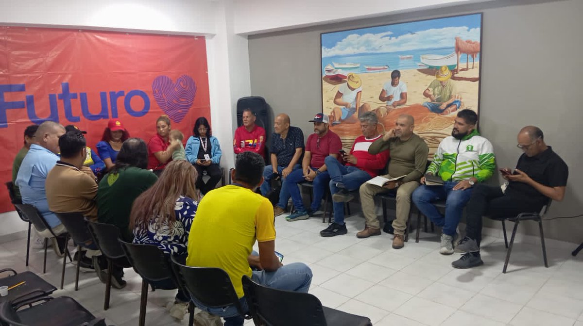 GPPSB_NE's tweet photo. #03Dic Fuerzas del #GPPSB en Nueva Esparta, realizaron reunión operativa, con la finalidad de gortalecer aspectos organizativos, con la asistencia de los partidos.
✅ UPV ✅ Tupamaro ✅ Podemos✅ Futuro ✅ Enamórate ✅ PCV✅ PPT✅ Partido V.V.✅ Somos Venezuela. "Viva la Patria". https://t.co/94rDZq6qIY