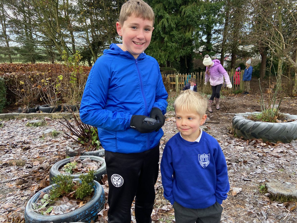 A frosty adventure! Some very thick pieces of ice and even some icicles, after the chilliest of nights in Aghadowey.  ❄️