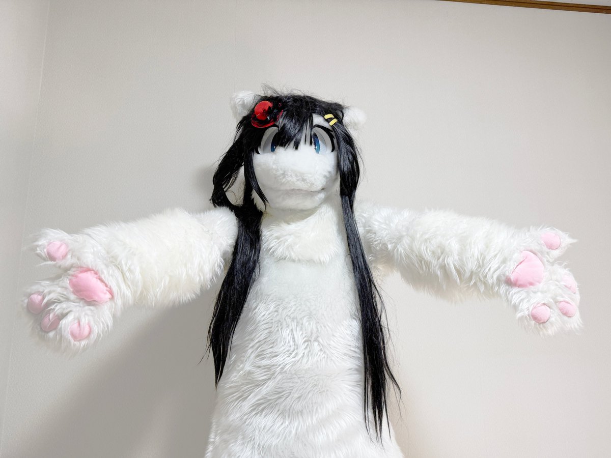 suimin24's tweet photo. 先日のケモすてminiにてもふもふドラゴンのシルキーが着ぐるみデビューしてました！

可愛いのが大好きな「男の子」なので、見かけたら絡んでやってください！ https://t.co/wtD1ca2RnN