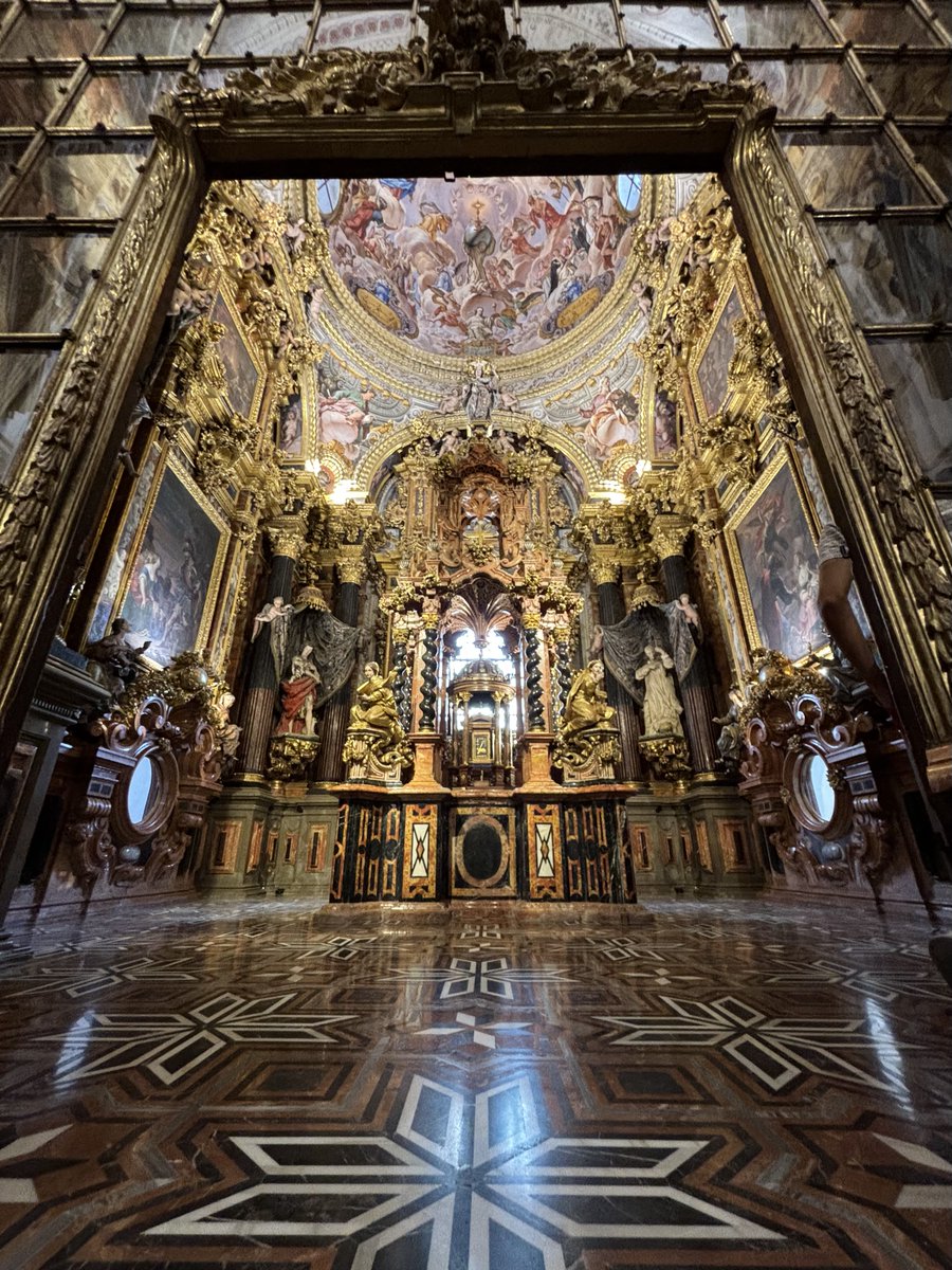jmde99's tweet photo. La Cartuja de Granada https://t.co/8ICE2E6Khw