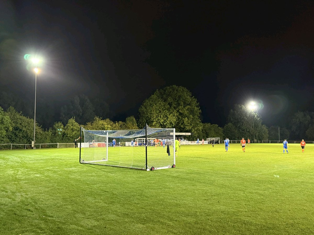 FLOODLIT | @TheBish42's Under 18's are back in action this evening when they'll travel to Coventry to take on @CopsewoodFC Under 18's in a Midland Floodlit Youth League fixture at Allard Way (CV3 1JP). The Plums will be hoping to return to winning ways tonight; 7:45PM Kick Off.
