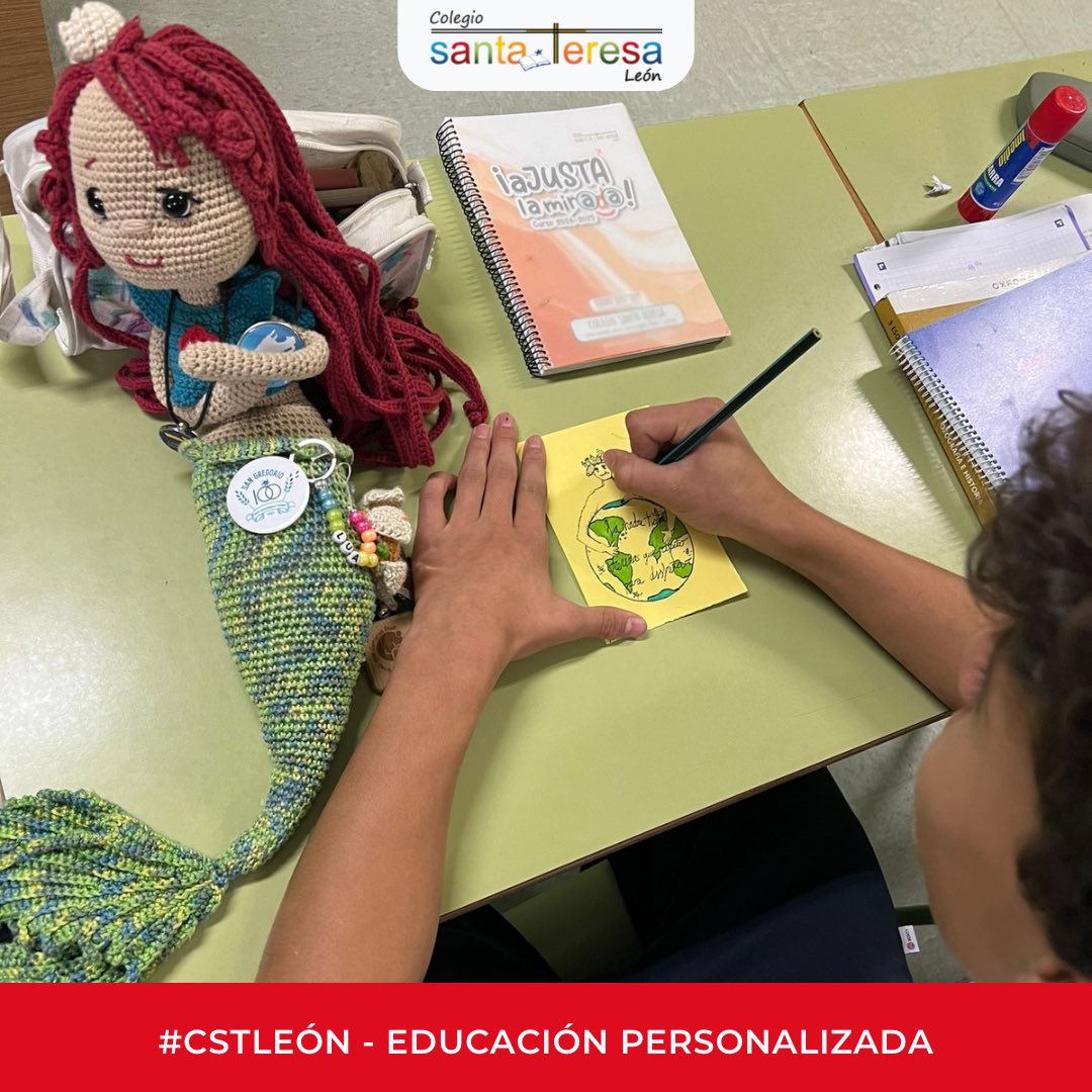 STeresaLeon's tweet photo. Los alumnos de 3º de ESO han realizado unos bonitos haikus para que Lúa se los lleve de recuerdo y los comparta con el resto de las Escuelas Unesco a las que visitará. Ha sido una alegría tenerla en nuestro colegio. #CSTLeón #RedCentrosIT #RedPea https://t.co/xfkbM66UJf