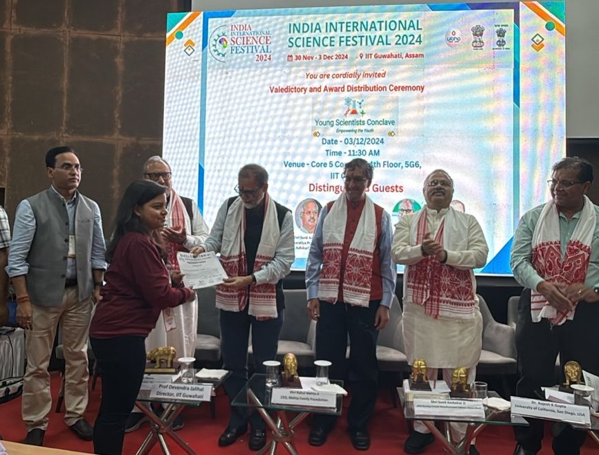 Prabodh Trivedi (@prabodhtrivedi) on Twitter photo Congratulations <a href="/AnweshaAnyatama/">Anwesha Anyatama</a> 👏👏💐 from <a href="/prabodhslab/">prabodhslab</a> <a href="/CSIRCIMAP/">CSIR-CIMAP</a> <a href="/CSIR_IND/">CSIR, India</a> for winning Best Poster Presentation Award in Young Scientist conclave <a href="/IISF_2024/">IISF 2024</a> @IITGuwahat. #Foodsecurity and #agriculture #peptides #nutrition.
<a href="/csirnbrilko/">CSIR-NBRI</a> <a href="/DrNKalaiselvi/">N Kalaiselvi</a> Congratulations <a href="/AnweshaAnyatama/">Anwesha Anyatama</a> 👏👏💐 from <a href="/prabodhslab/">prabodhslab</a> <a href="/CSIRCIMAP/">CSIR-CIMAP</a> <a href="/CSIR_IND/">CSIR, India</a> for winning Best Poster Presentation Award in Young Scientist conclave <a href="/IISF_2024/">IISF 2024</a> @IITGuwahat. #Foodsecurity and #agriculture #peptides #nutrition.
<a href="/csirnbrilko/">CSIR-NBRI</a> <a href="/DrNKalaiselvi/">N Kalaiselvi</a>