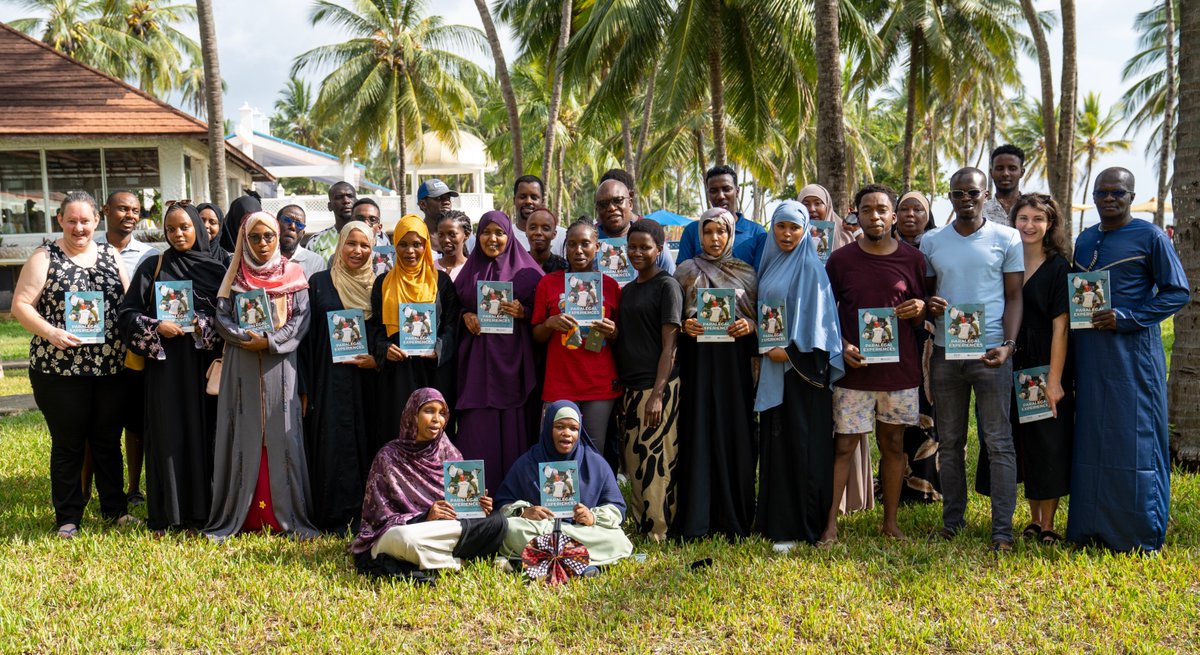 We proudly launched the 'Paralegal Experiences With Citizenship Rights in Kenya' report capturing &amp; sharing the impactful work of paralegals in the movement around equality &amp; nondiscrimination in citizenship rights.

Read the stories written by paralegals: namati.org/publications/p…
