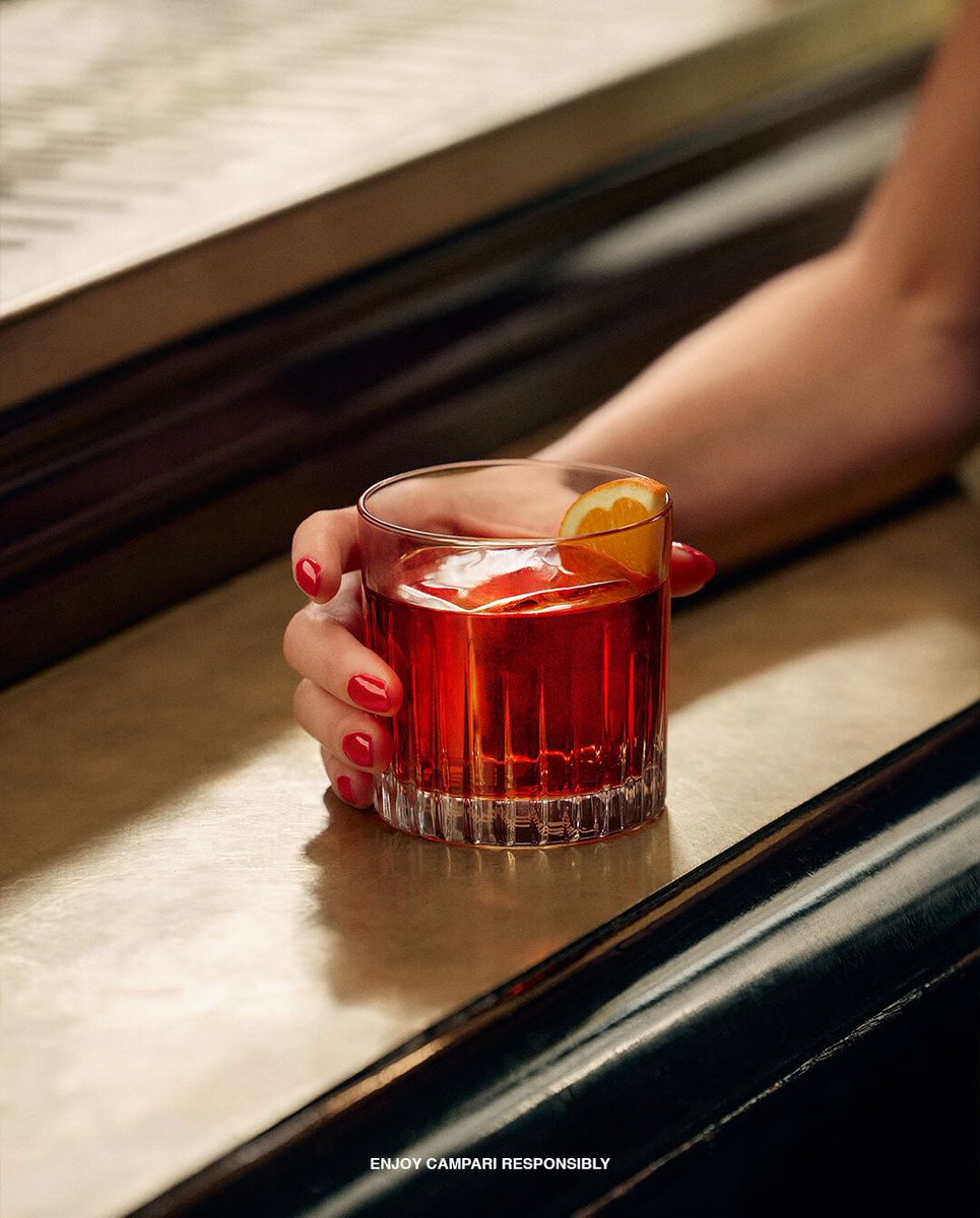 Classic, iconic, vibrant, that's a Negroni.

#Campari #CampariNigeria #RedPassion #EnjoyResponsibly