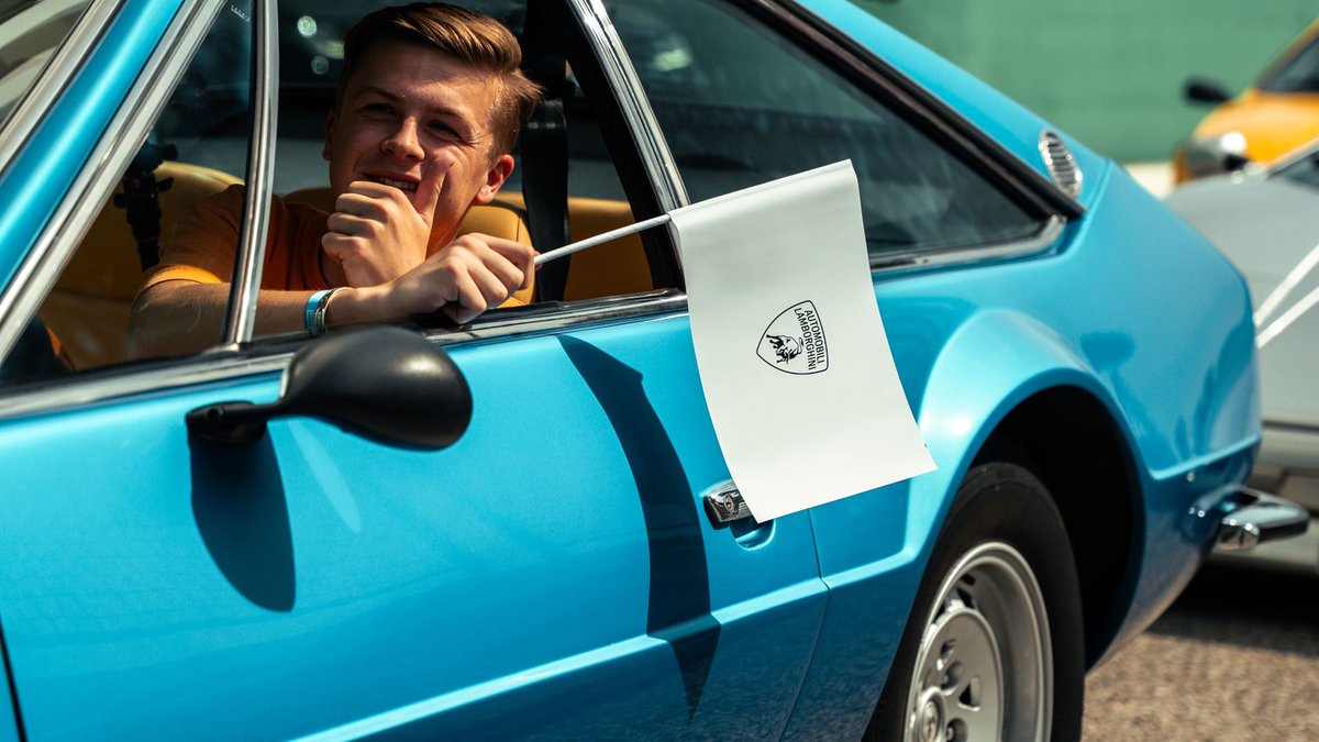 🚗 With Jaguar hitting the headlines, earlier this year we looked at why many automotive manufacturers are opting for a pared-back identity.

But also why striking a balance between modernity and heritage should remain a priority. 

Read more ➡️ bit.ly/43Tm9FV