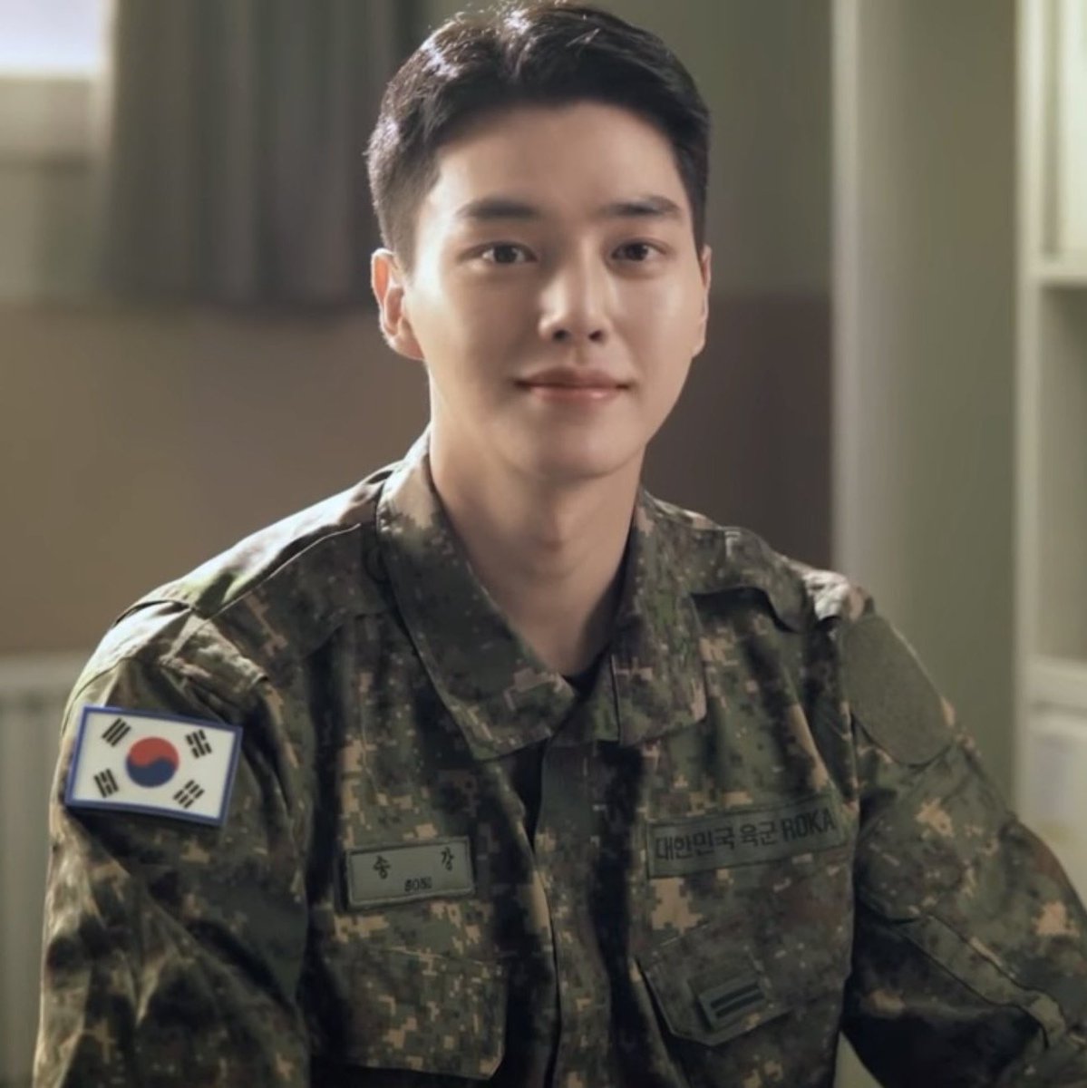 KDramaHandle's tweet photo. #SongKang's new photos from the military service. https://t.co/r9ob46l7IL