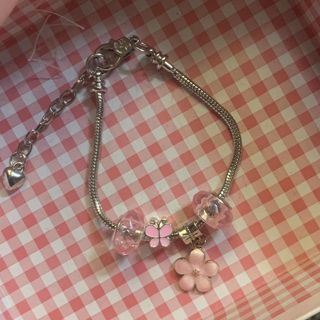 sinceritre tweet media