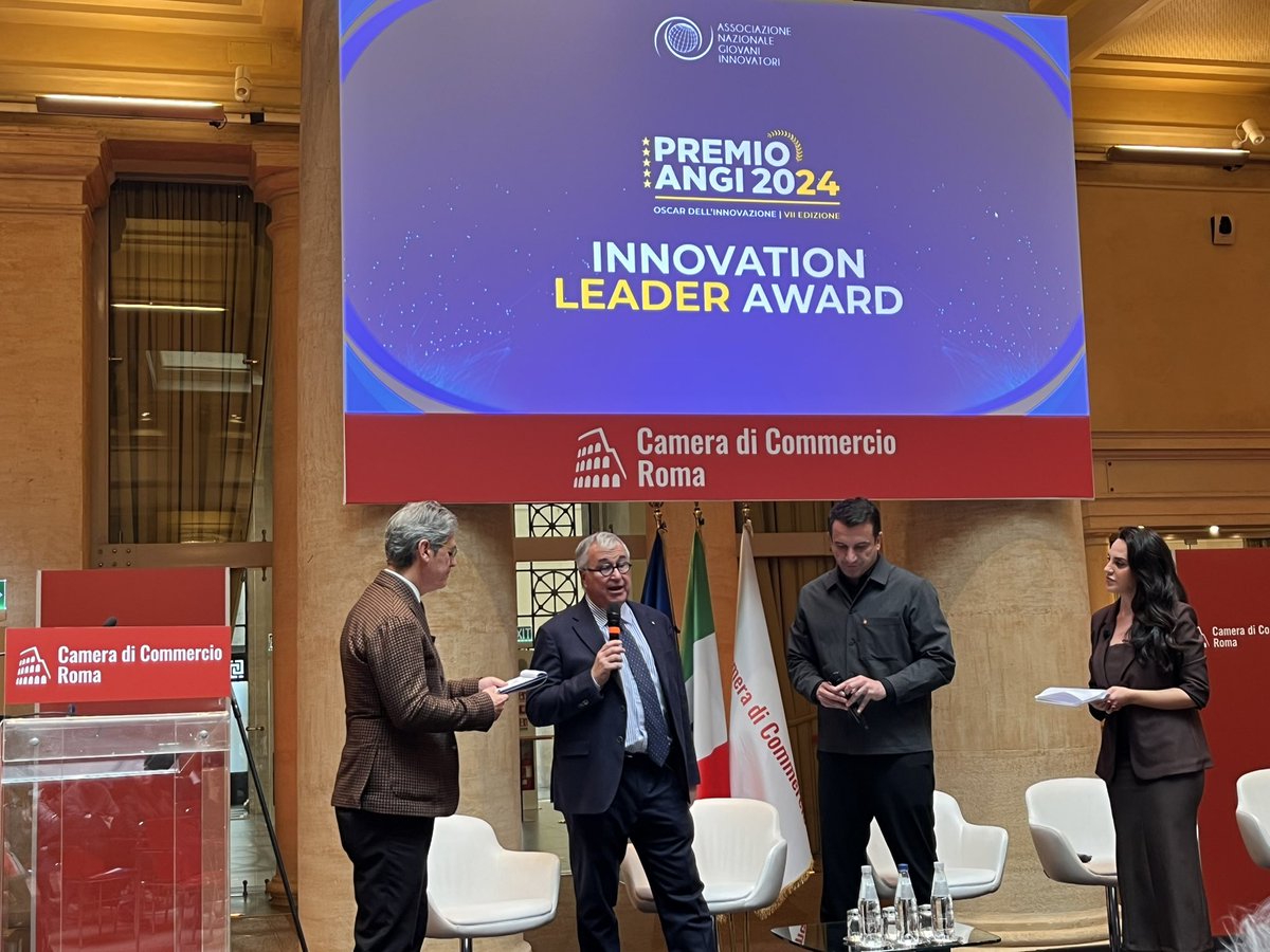 lucarallo's tweet photo. “Anche nella dittatura c’è innovazione”Riveve il Premio Menzione Speciale @erionveliaj, Sindaco @CityOfTirana in qualità di rappresentante di una città protagonista nelle città del futuro”
Premia @checcotufarelli, Direttore generale @Palazzo_Chigi
#ANGI #PremioANGI #adv
live: https://t.co/QTnaMuGDYD