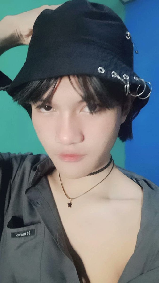 maou_sama3's tweet photo. Pake choker kawaii juga😩💓
#femboy #cder #tomgirl https://t.co/H2sFluPLrq