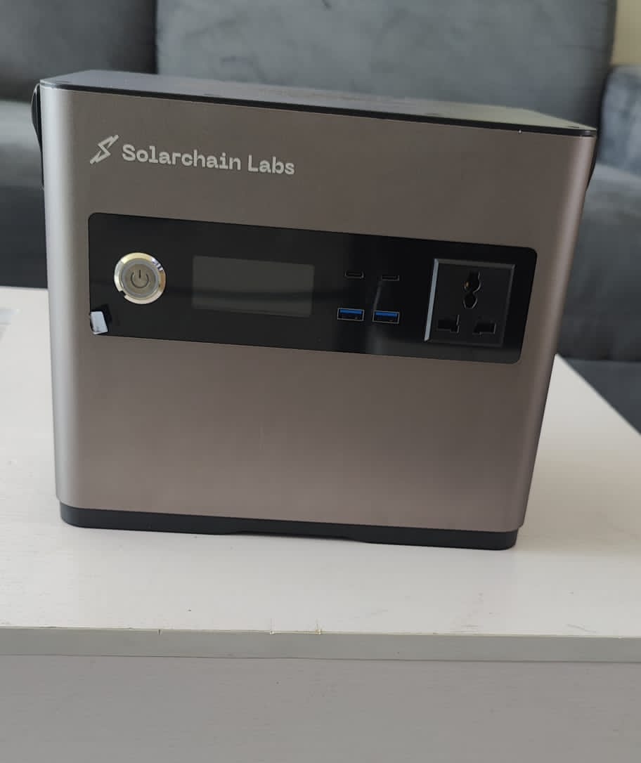 The perfect Christmas gift you can give to any remote worker in Nigeria 

Our 1kwh power station can conveniently power your gadgets and lighting.

Send us a dm today