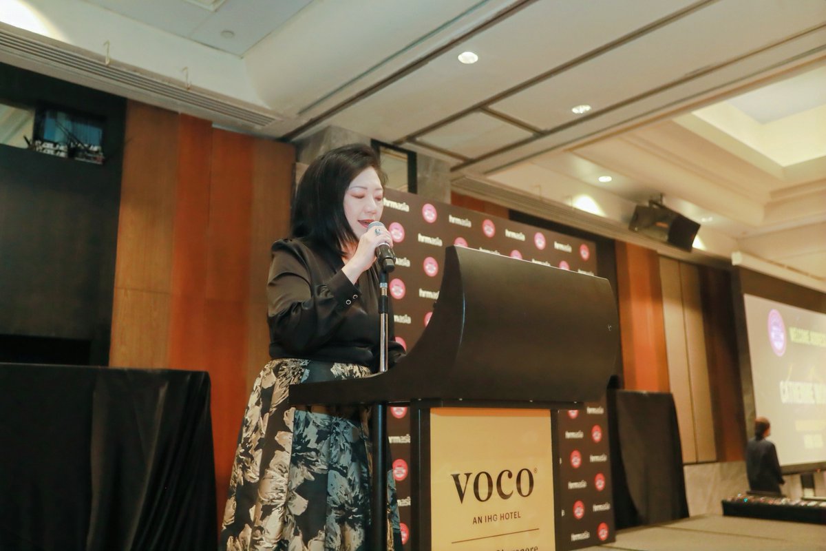 HRM_Asia's tweet image. And we’re off! 🎉Catherine Wong, Managing Director of HRM Asia, kicks off Readers’ Choice Awards 2024 with an inspiring opening speech, highlighting the importance of innovation and excellence in the HR industry.

#RCA2024