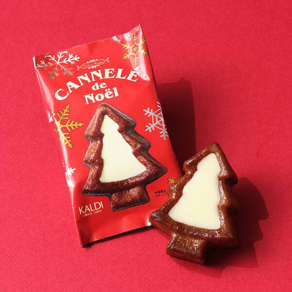 coco_home__'s tweet photo. KALDIのツリー型のカヌレ、ホワイトチョコがのってて天才…食べる前からもう美味しい確定。クリスマスにぴったり🎄 https://t.co/n8XBkEW1aq