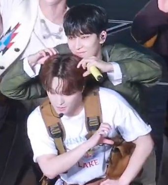wonchan bear ears 🐻 🥺
