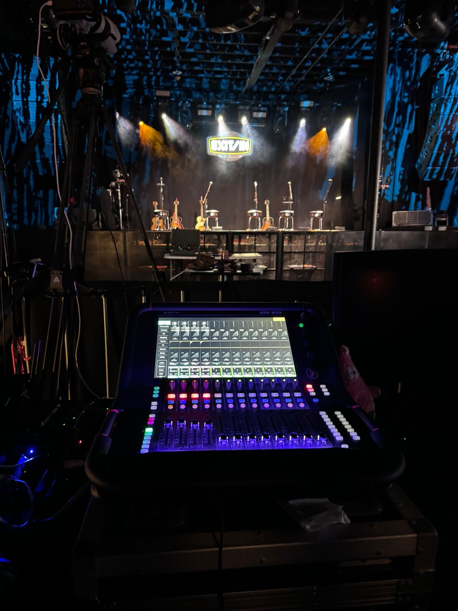 Volume.com has made waves in the event industry, capturing and livestreaming everything from intimate bedroom performances to large-scale festivals. Their Audio Engineer Chris Austin's recent weapon of choice has been Avantis Solo.

Read more: allen-heath.com/allen-heath-av…