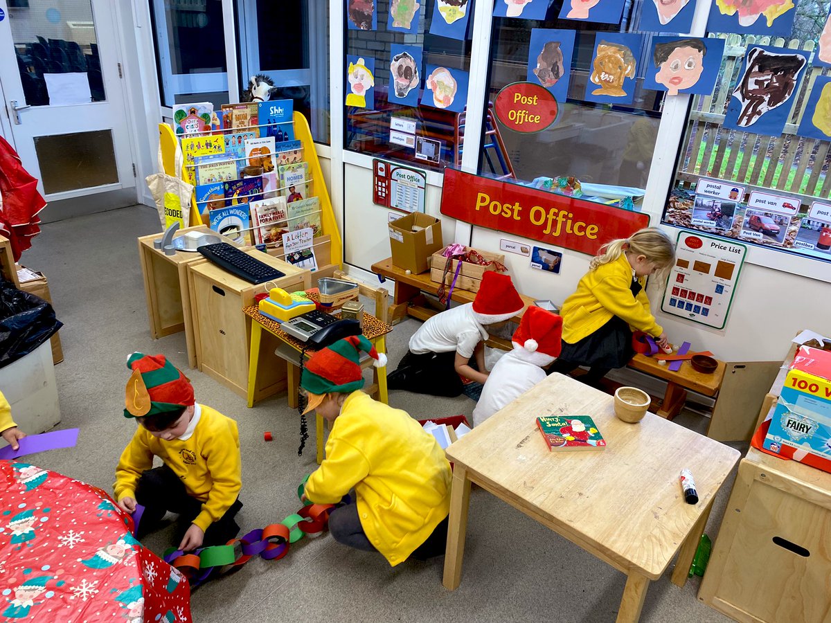 GreenClassBPEF's tweet photo. Green class have been extremely busy this week! We are applying our phonics to many activities and enjoying our festive post office🎄📮 https://t.co/N7VXMS3IT7