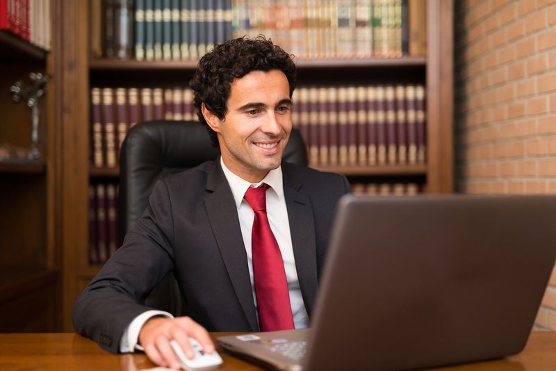 Beneficios de una página web de abogado para tu bufete o despacho s.mtrbio.com/fgmatlatzd vía <a href="/mktjuridicod/">Mkt Jurídico Digital</a>