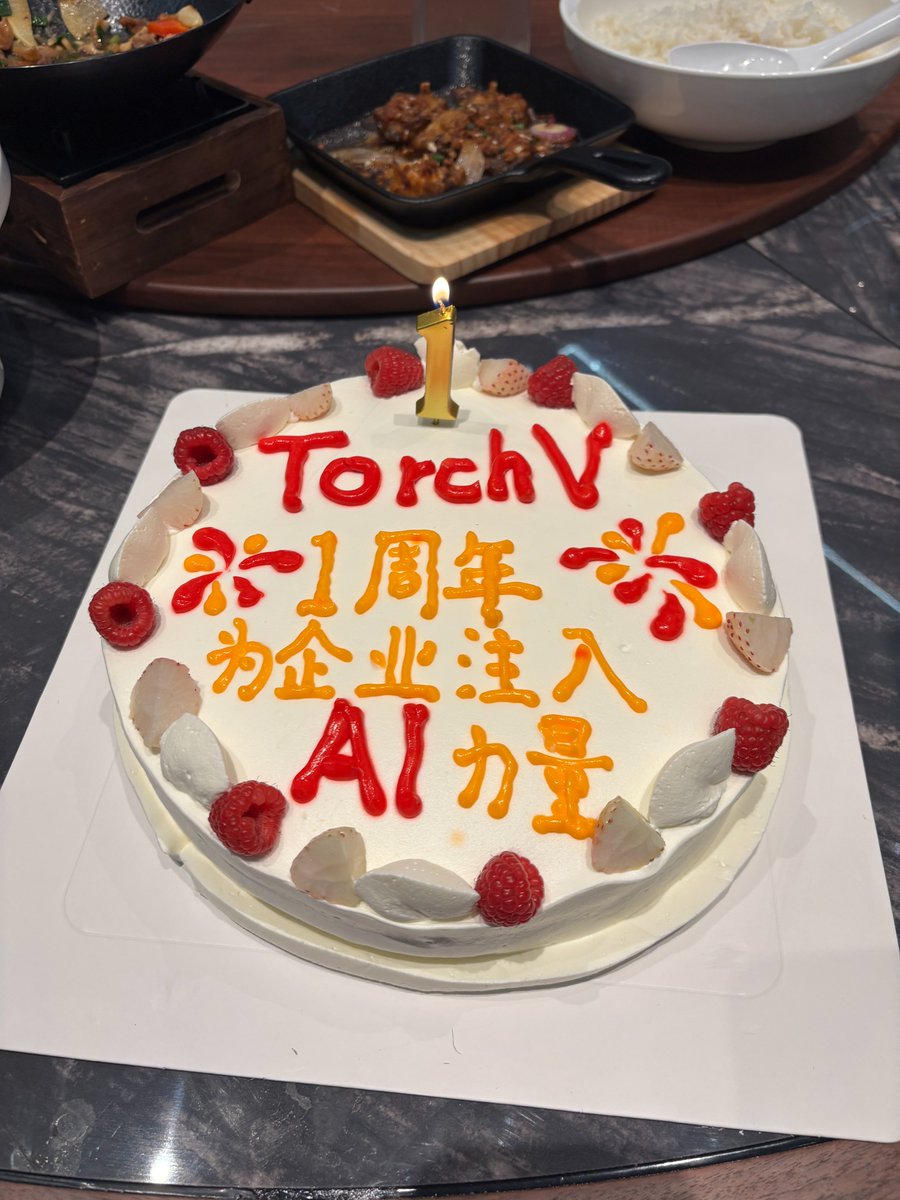 Tumeng05's tweet photo. 从零开始，扎扎实实，慢一点没关系😃
注册资金从50万到500万
人数从3个到12个
产品从一个到两个（嗯，很稳😆）
从不发工资到隔一个月涨一次工资😅
#TorchV #创业 #AI #LLM应用