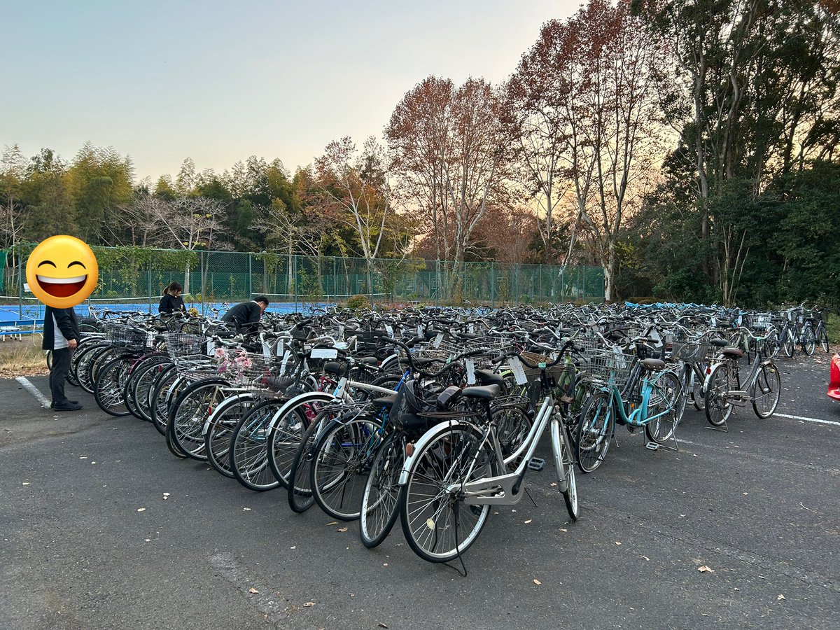 Futureship1's tweet photo. 今日は1日、学内の放置自転車から
サブスクに使用できそうな自転車をピックアップしました！

ピックアップした自転車はこの後ちゃんと乗れるように整備されます🚲

取り組みの詳細は⬇️
https://t.co/9eixXLmk1i

@cyclechic_tkb 
#筑波大学 https://t.co/eUGSdmCITE