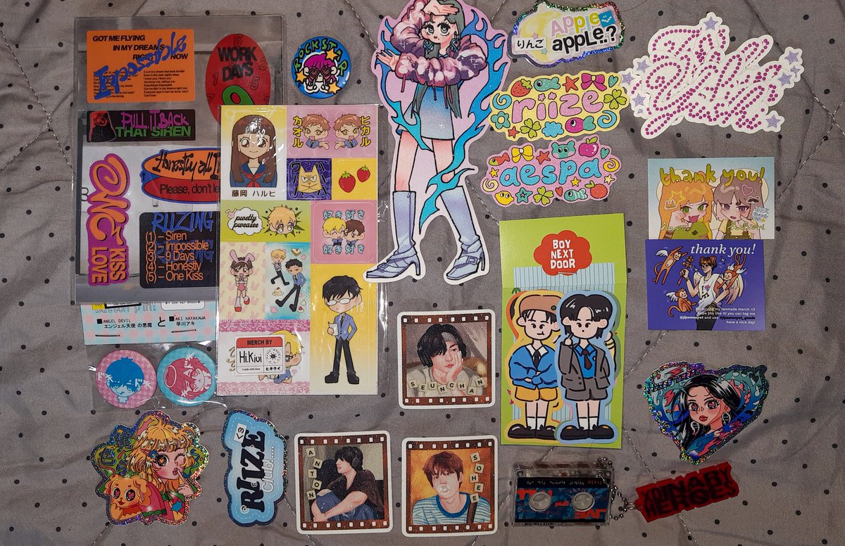 naniwadash's tweet photo. late mini pland haul post but anyways https://t.co/yIEoSIJHDO